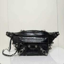 Picture of Balenciaga Handbags _SKUfw219657862fw